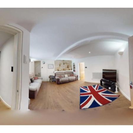 Modern, Chic 3Br Townhouse In Central אוקספורד מראה חיצוני תמונה